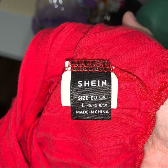Shein red crop top - Picture 4 of 4